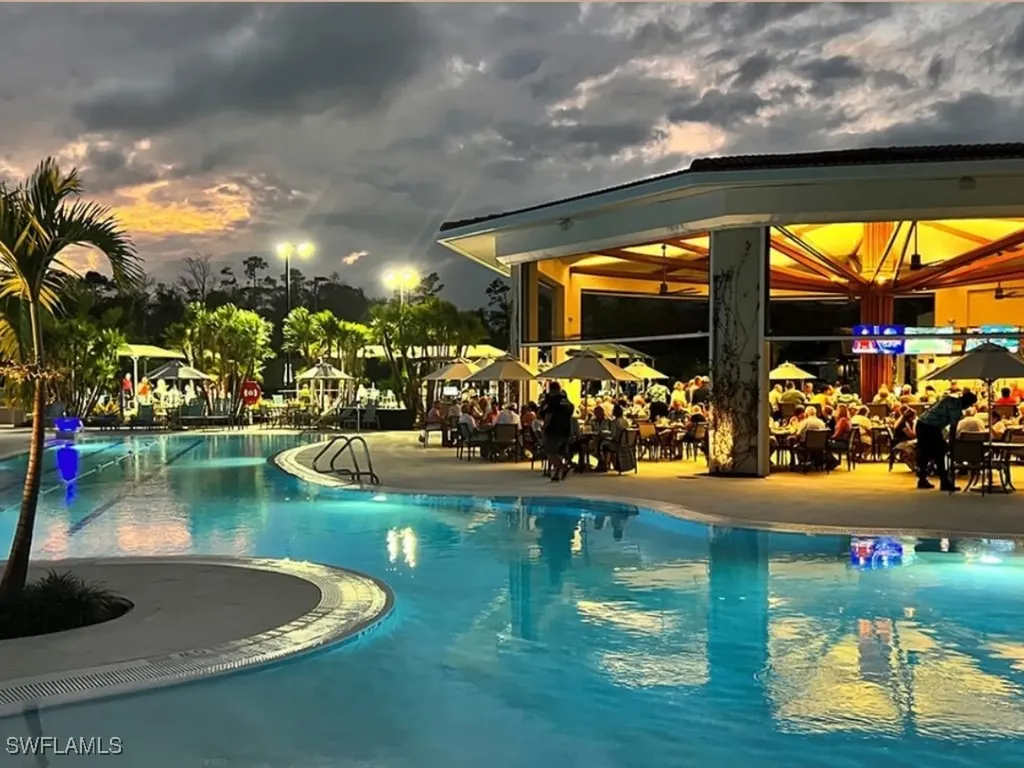 4883 Hampshire Court Naples FL 34112