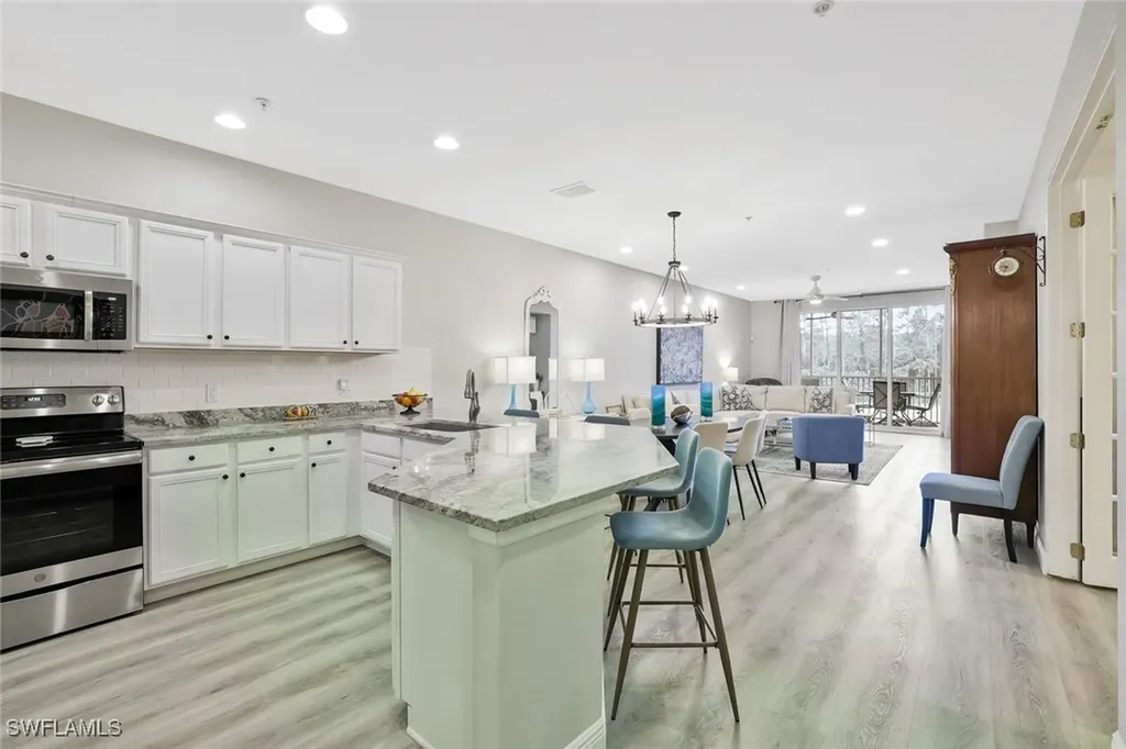 4883 Hampshire Court Naples FL 34112