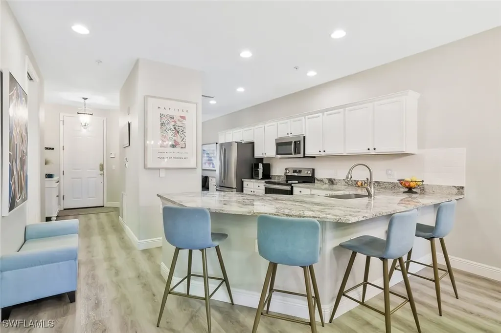 4883 Hampshire Court Naples FL 34112