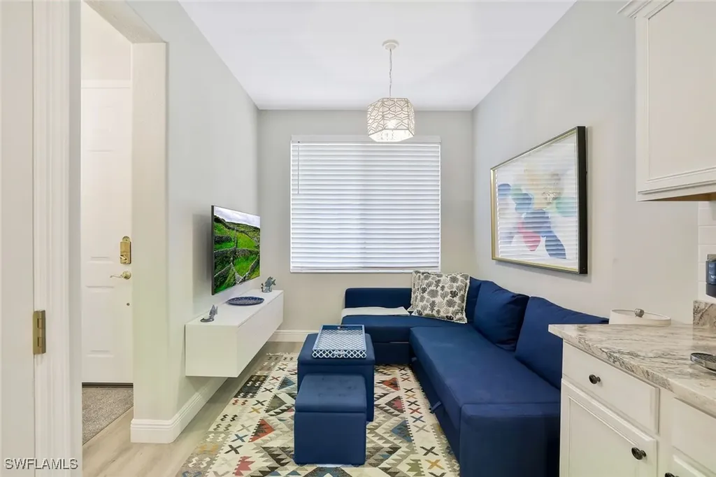 4883 Hampshire Court Naples FL 34112