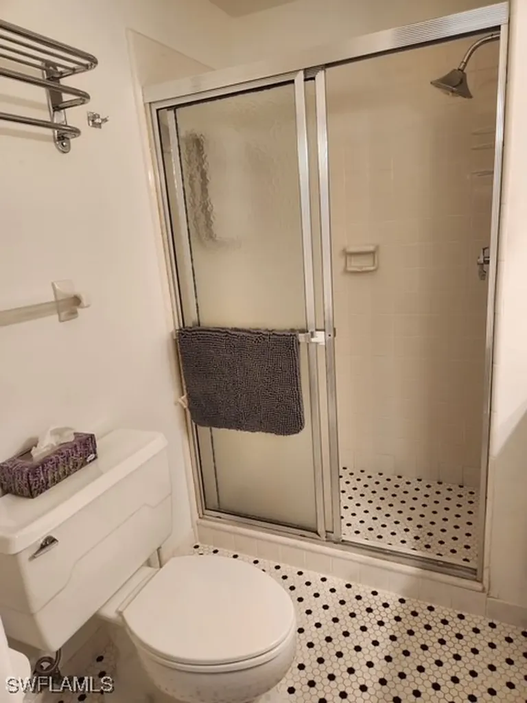 546 Broad Avenue S Naples FL 34102