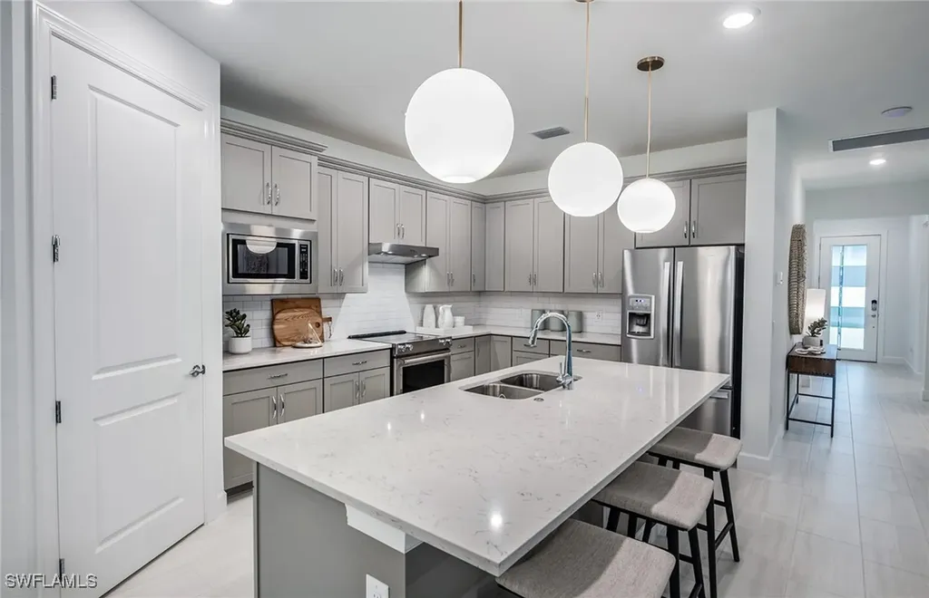 3834 Passion Vine Drive Alva FL 33920