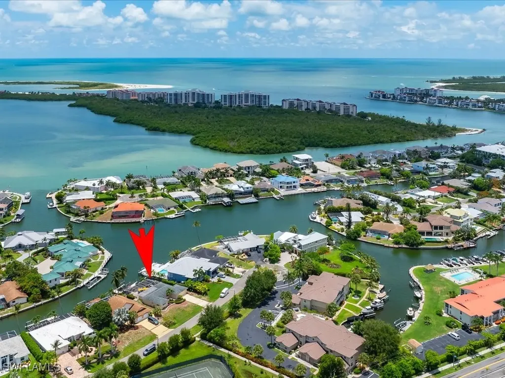 1104 Gayer Way Marco Island FL 34145