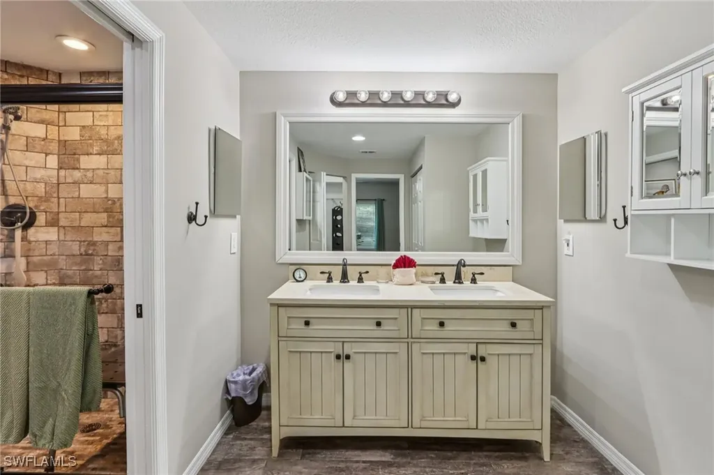 1115 Partridge Circle Naples FL 34104