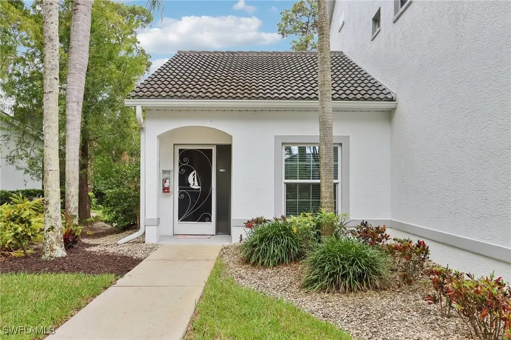1115 Partridge Circle Naples FL 34104
