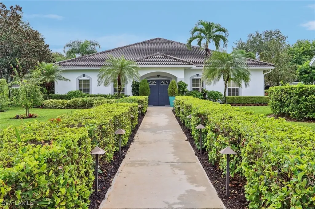 1115 Partridge Circle Naples FL 34104