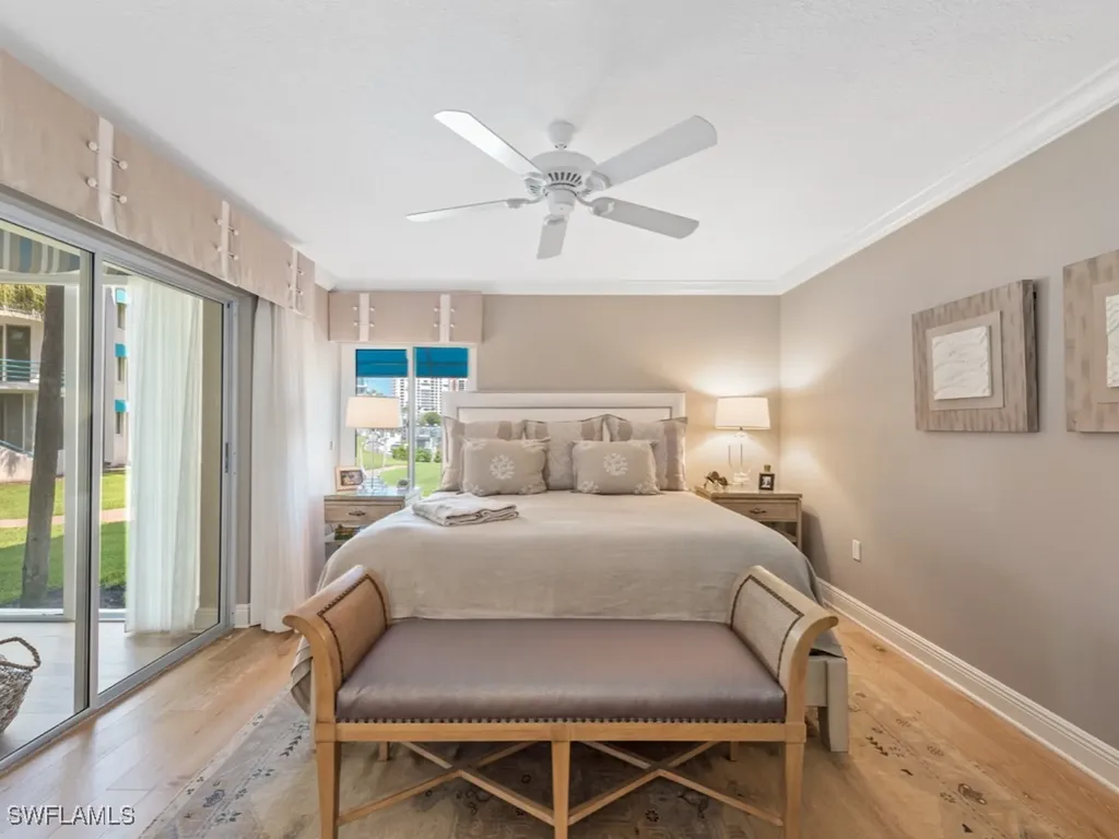 355 Park Shore Drive Naples FL 34103