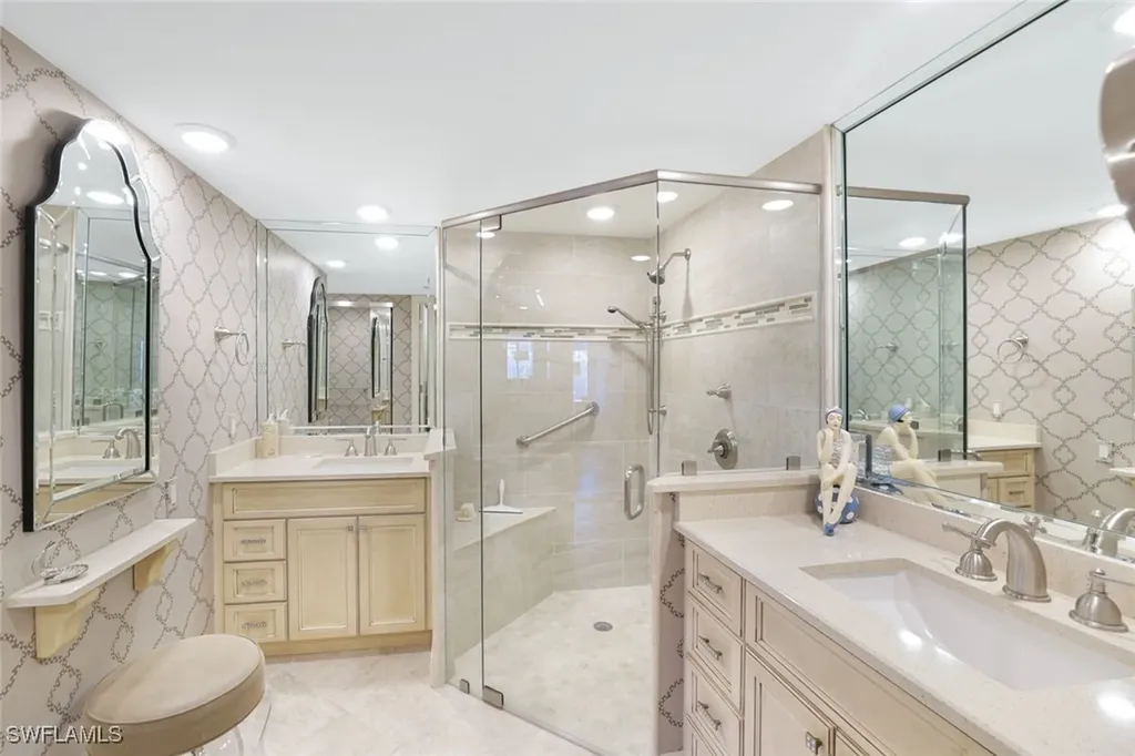 355 Park Shore Drive Naples FL 34103