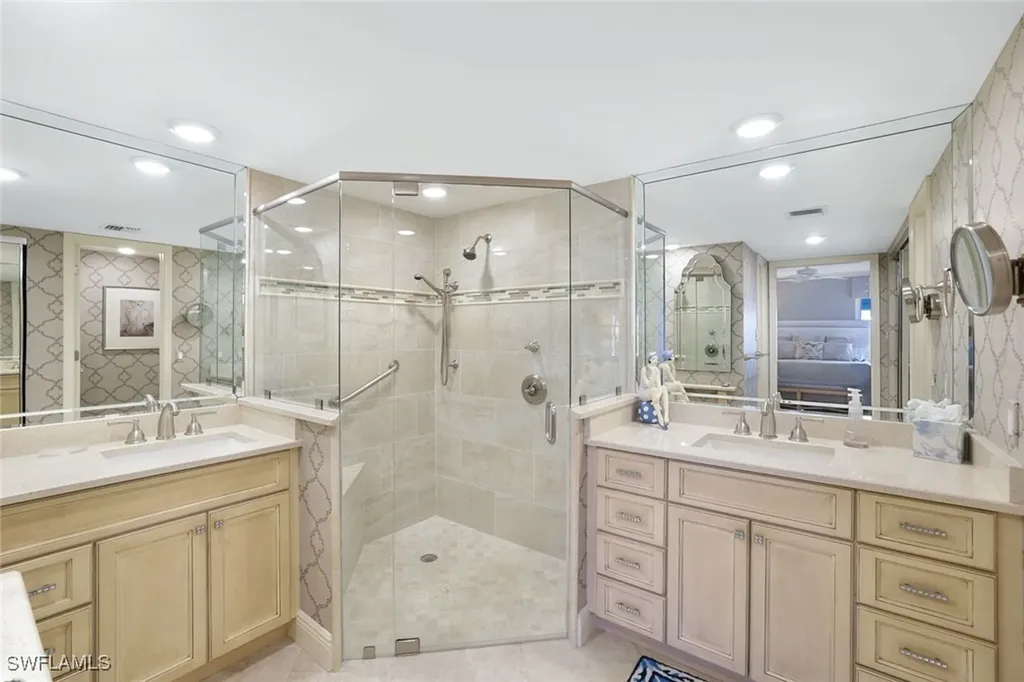 355 Park Shore Drive Naples FL 34103
