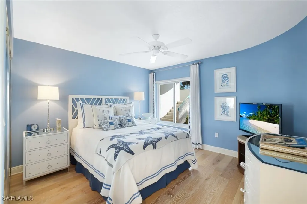355 Park Shore Drive Naples FL 34103