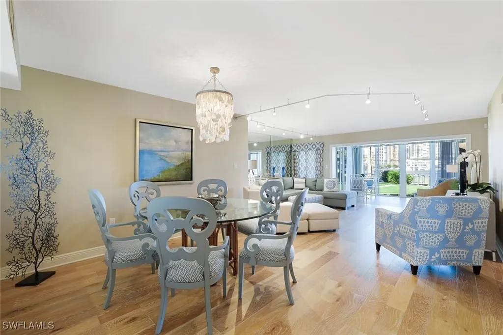 355 Park Shore Drive Naples FL 34103