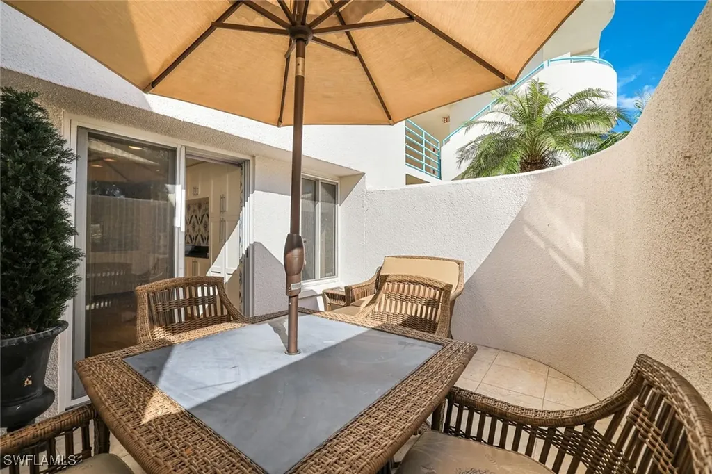355 Park Shore Drive Naples FL 34103