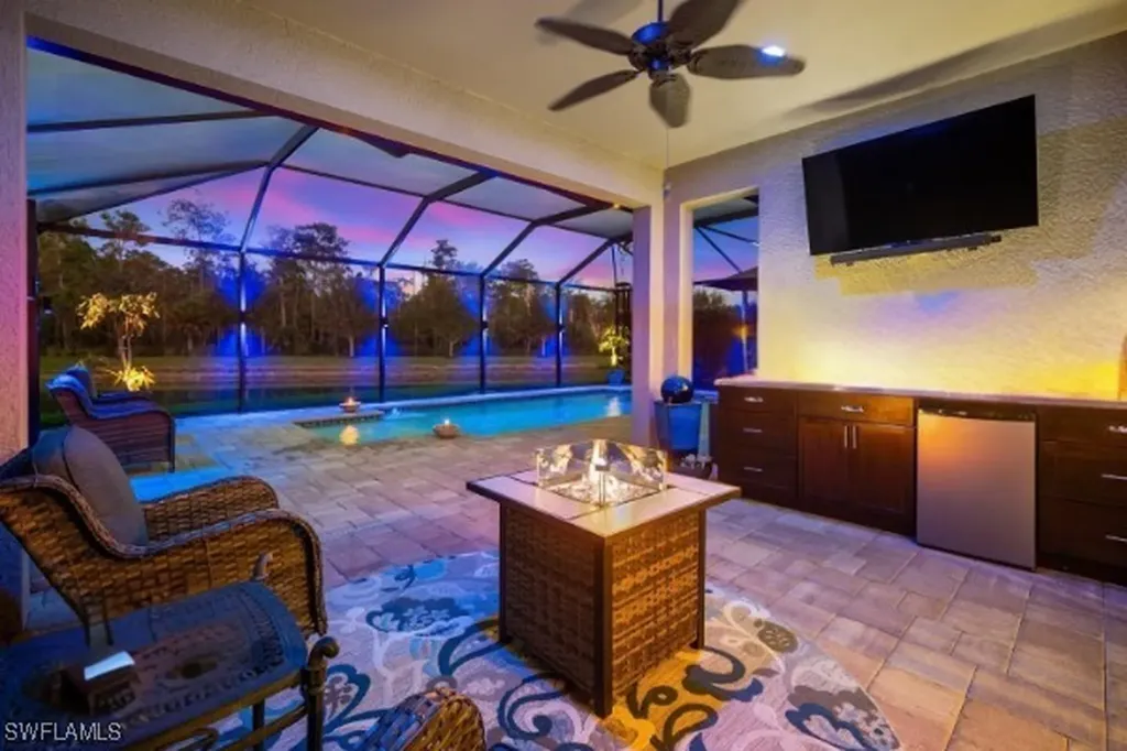 7457 Winding Cypress Drive Naples FL 34114