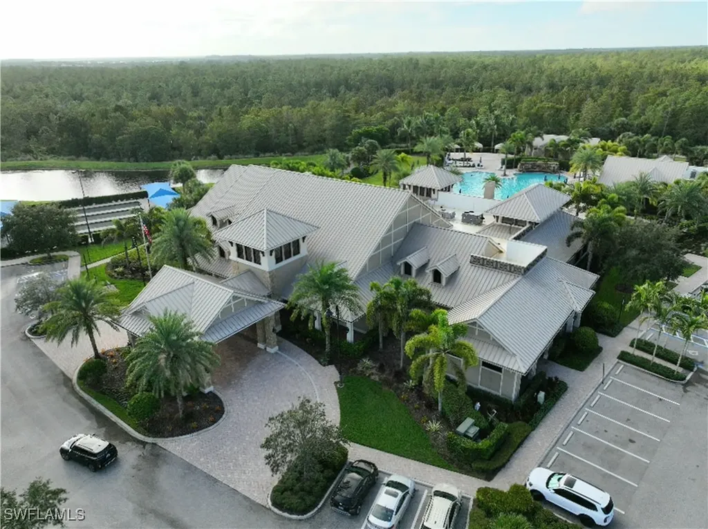 7457 Winding Cypress Drive Naples FL 34114