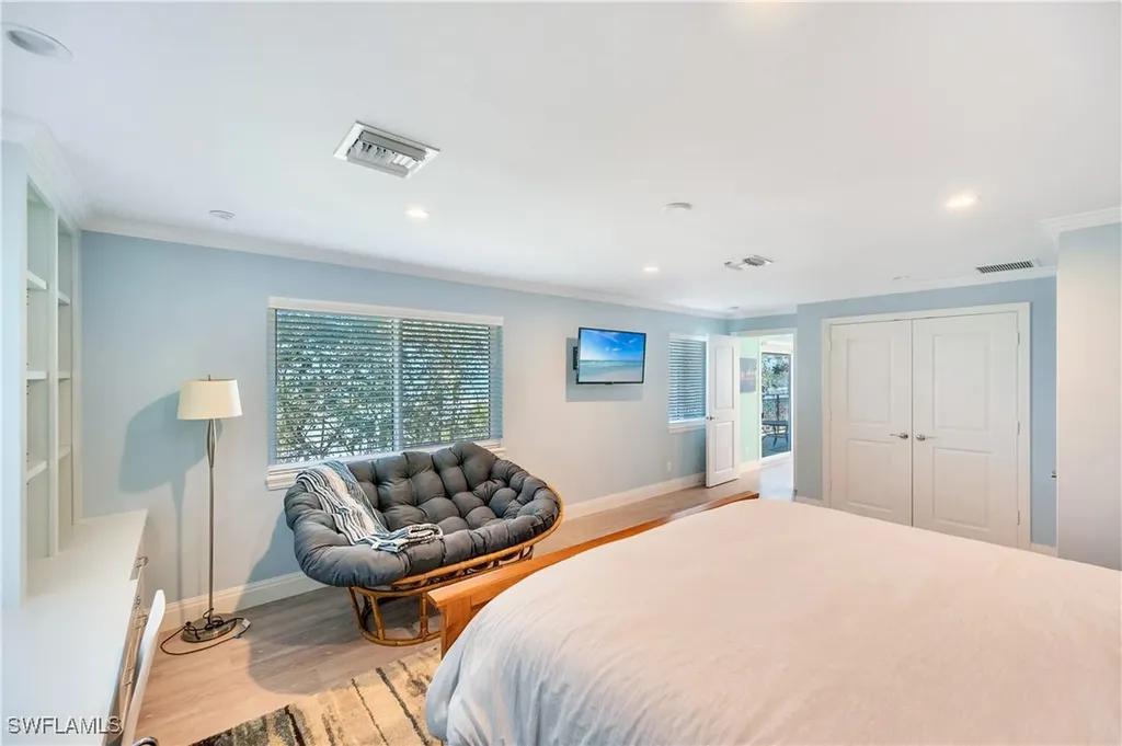 1065 Gulf Shore Boulevard N Naples FL 34102