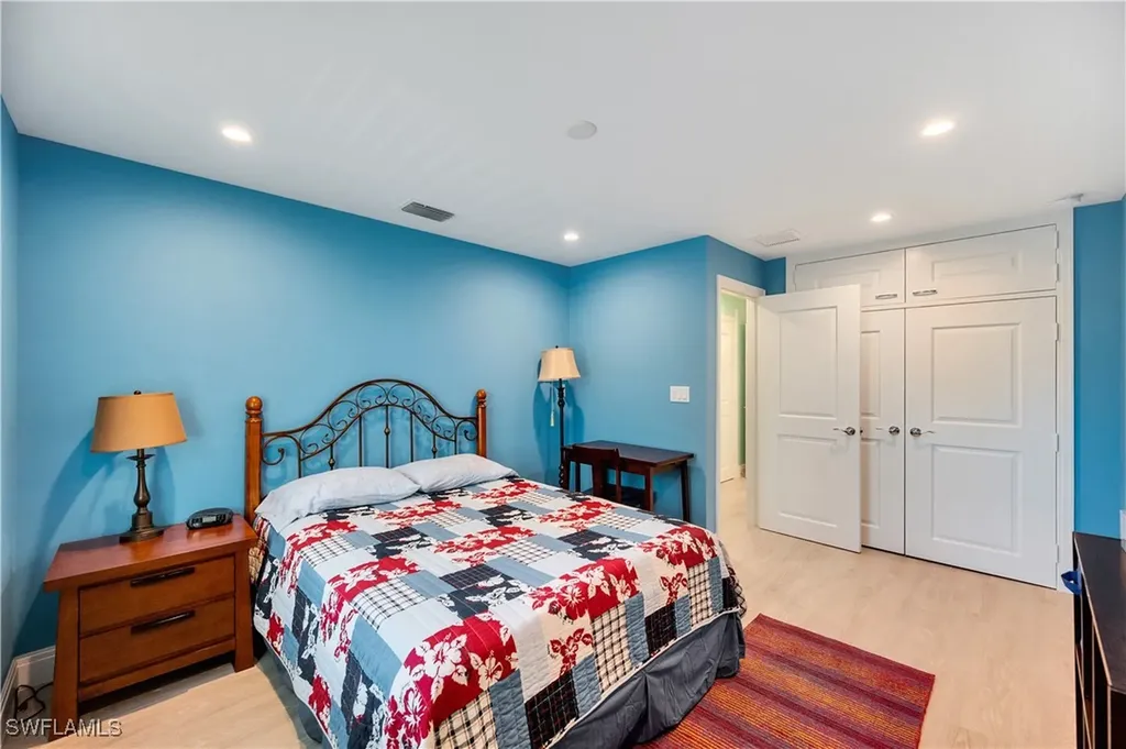 1065 Gulf Shore Boulevard N Naples FL 34102