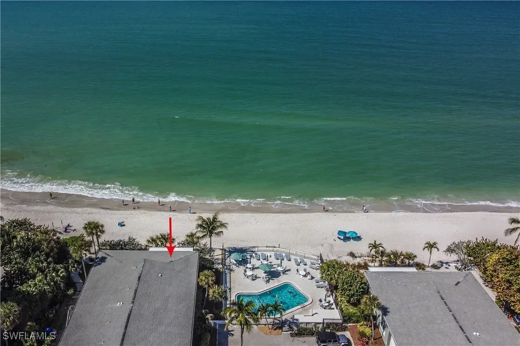 1065 Gulf Shore Boulevard N Naples FL 34102