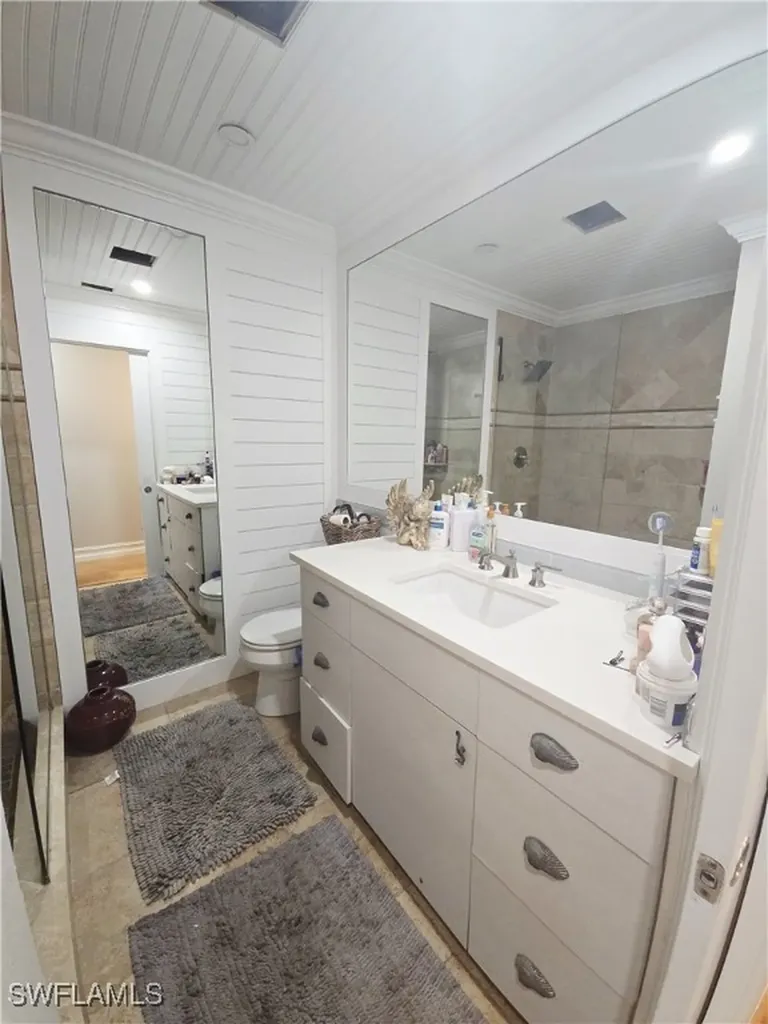 5321 Warren Street Naples FL 34113