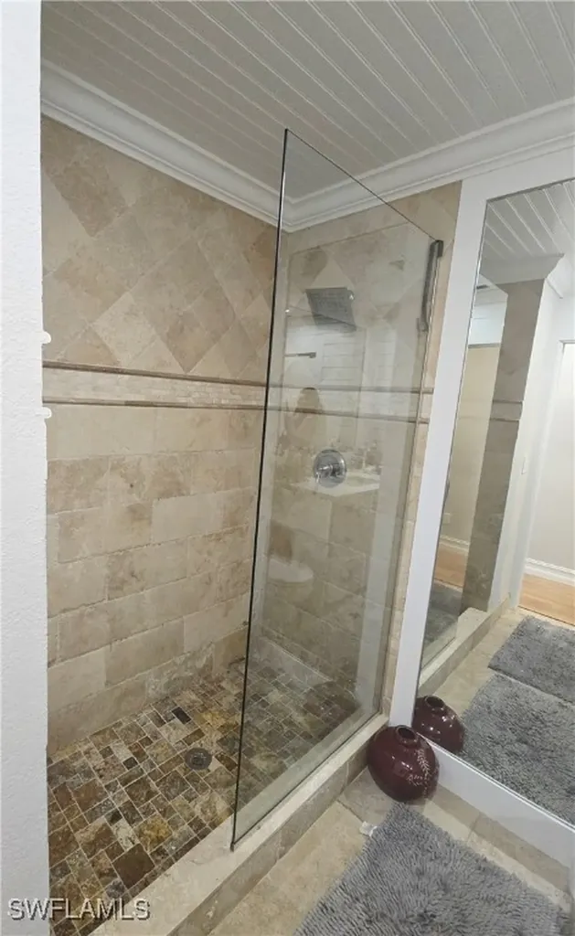 5321 Warren Street Naples FL 34113