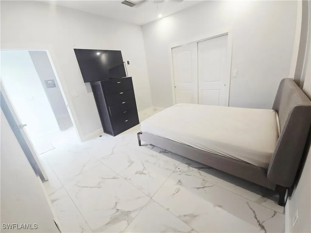5321 Warren Street Naples FL 34113