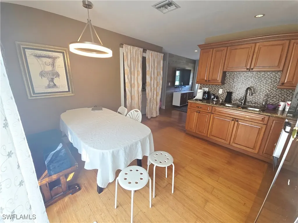 5321 Warren Street Naples FL 34113