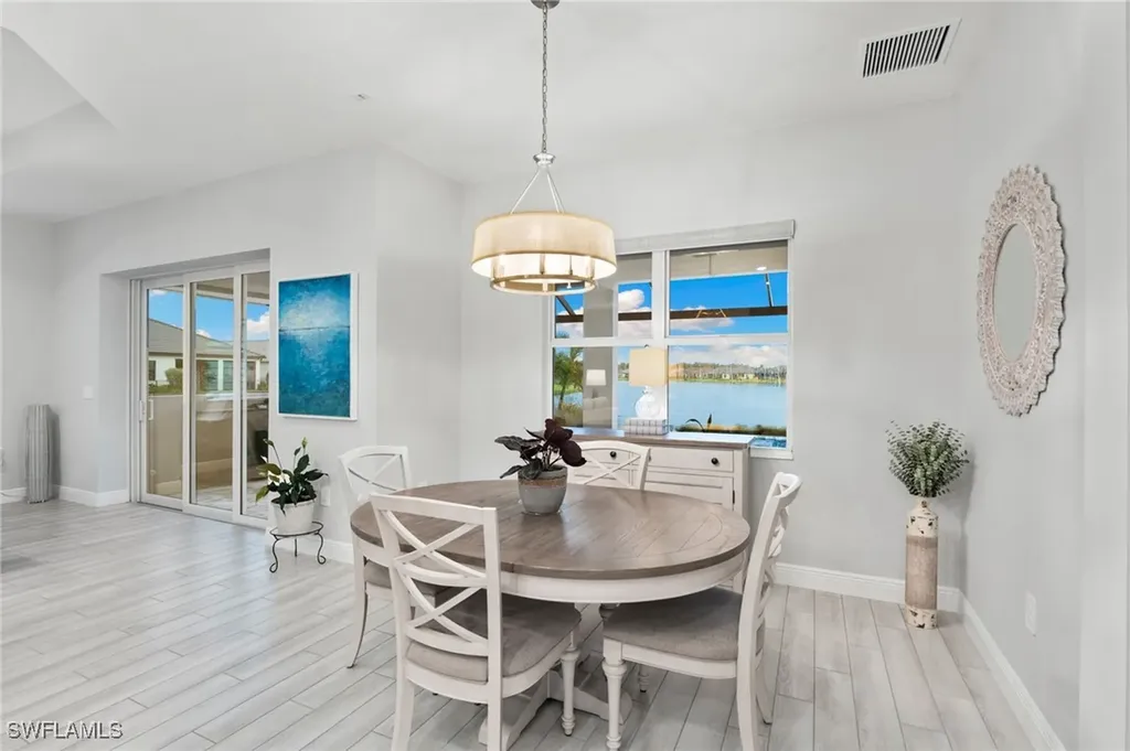 3992 Skysail Drive Naples FL 34120