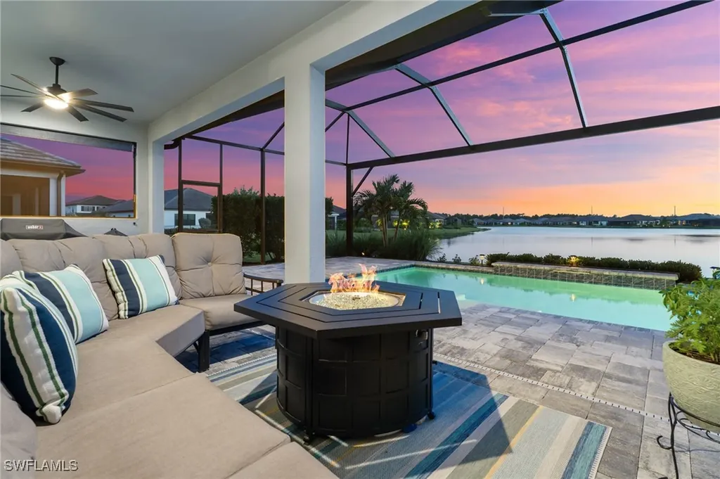 3992 Skysail Drive Naples FL 34120