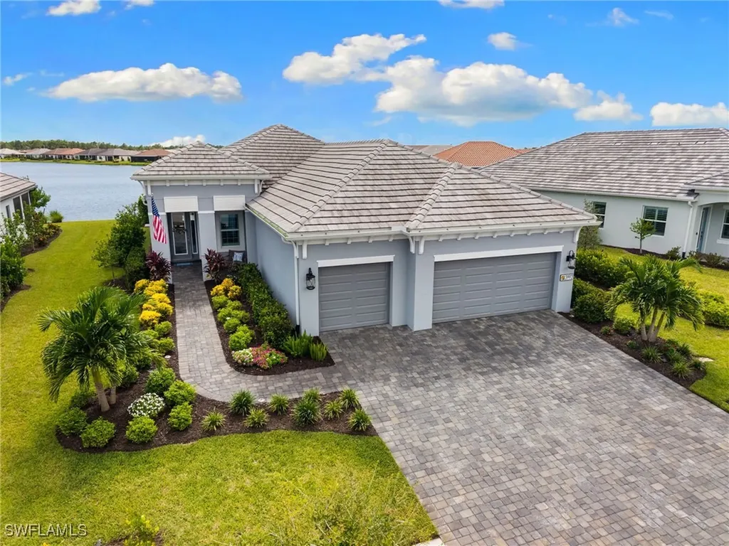 3992 Skysail Drive Naples FL 34120