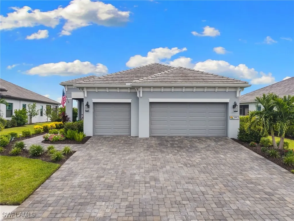 3992 Skysail Drive Naples FL 34120