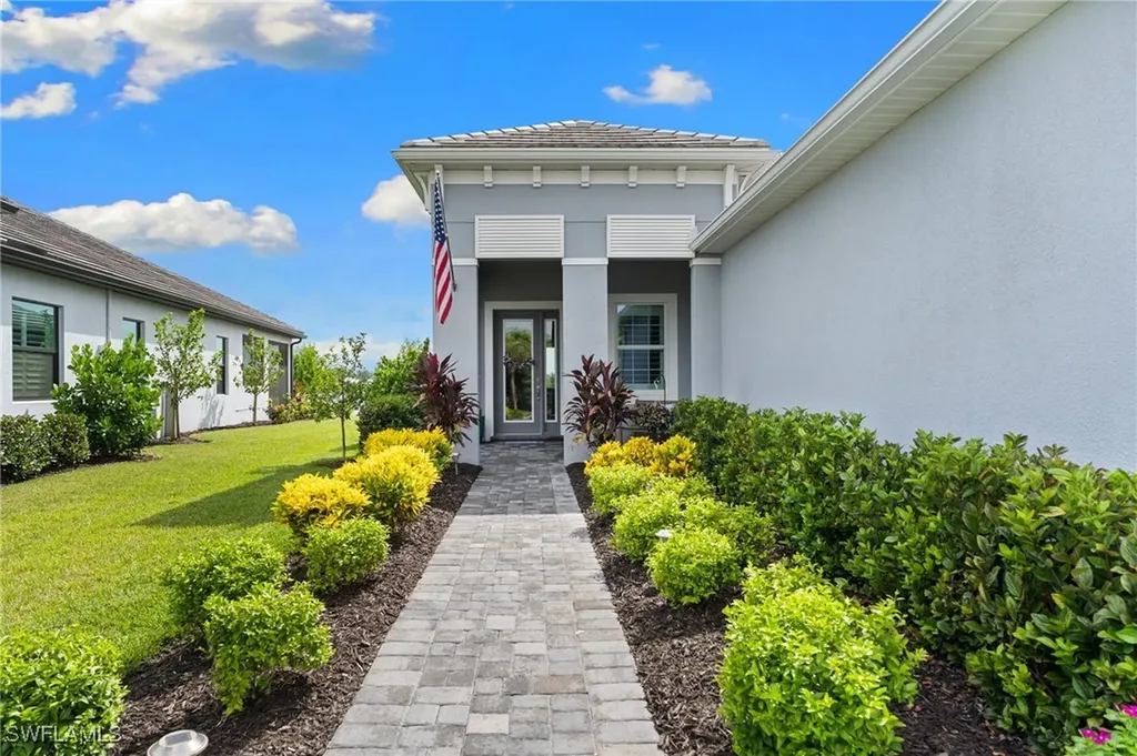 3992 Skysail Drive Naples FL 34120