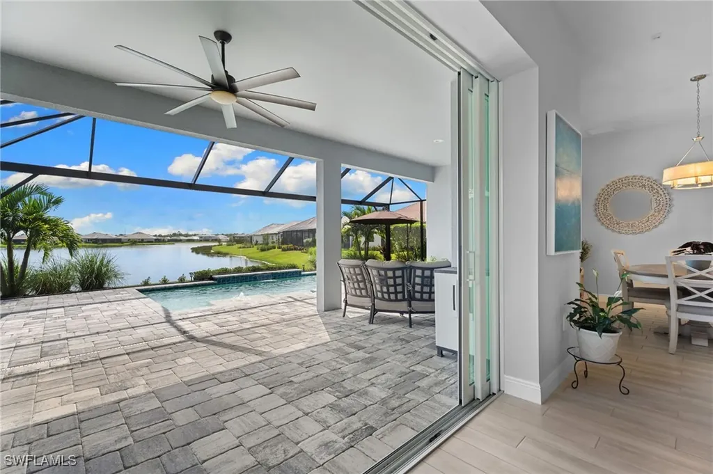 3992 Skysail Drive Naples FL 34120