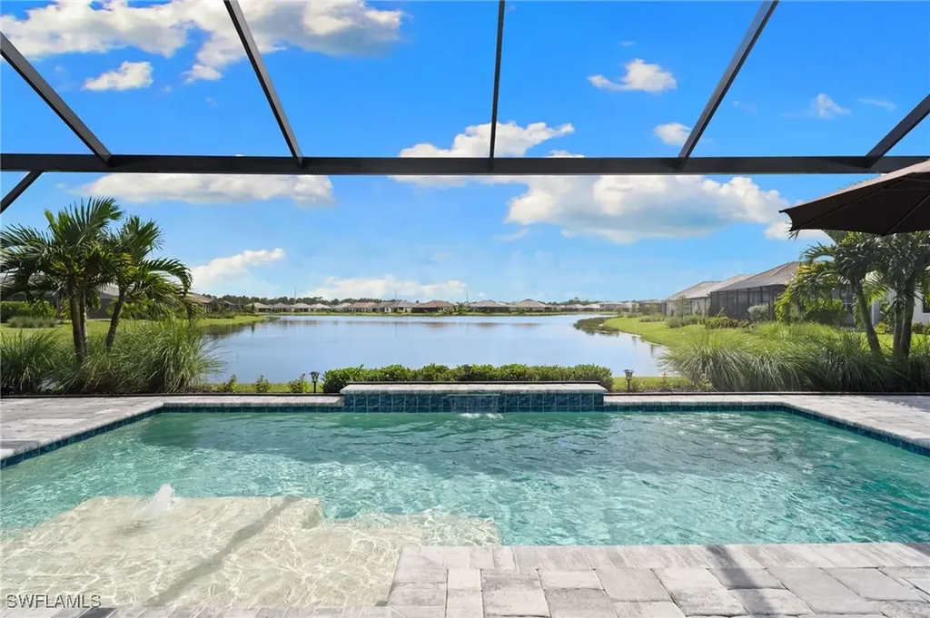 3992 Skysail Drive Naples FL 34120