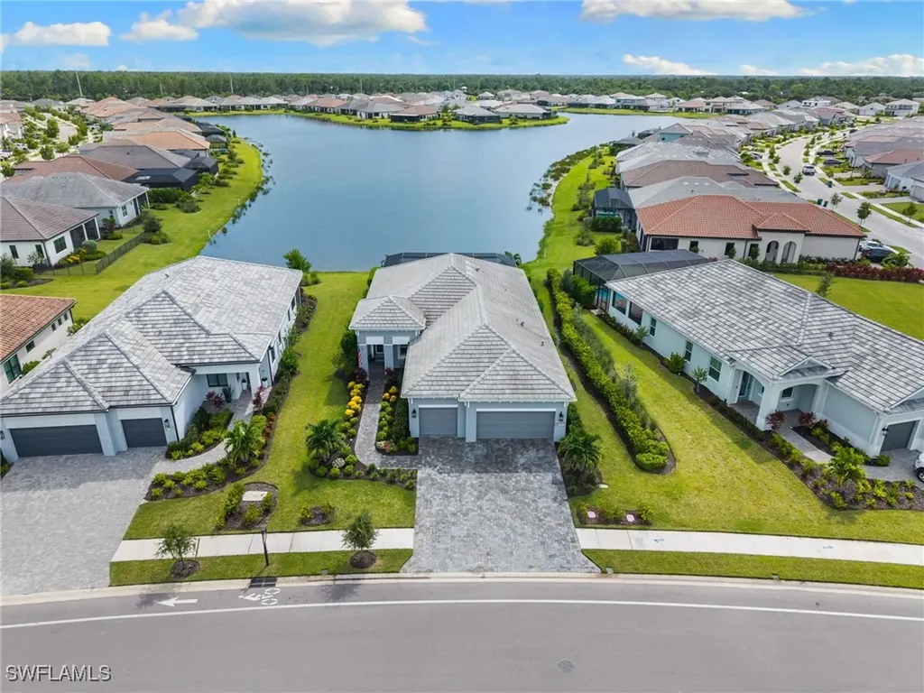 3992 Skysail Drive Naples FL 34120
