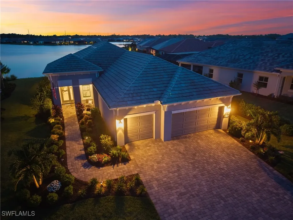 3992 Skysail Drive Naples FL 34120