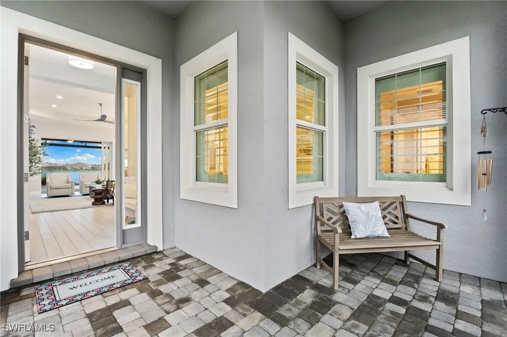 3992 Skysail Drive Naples FL 34120
