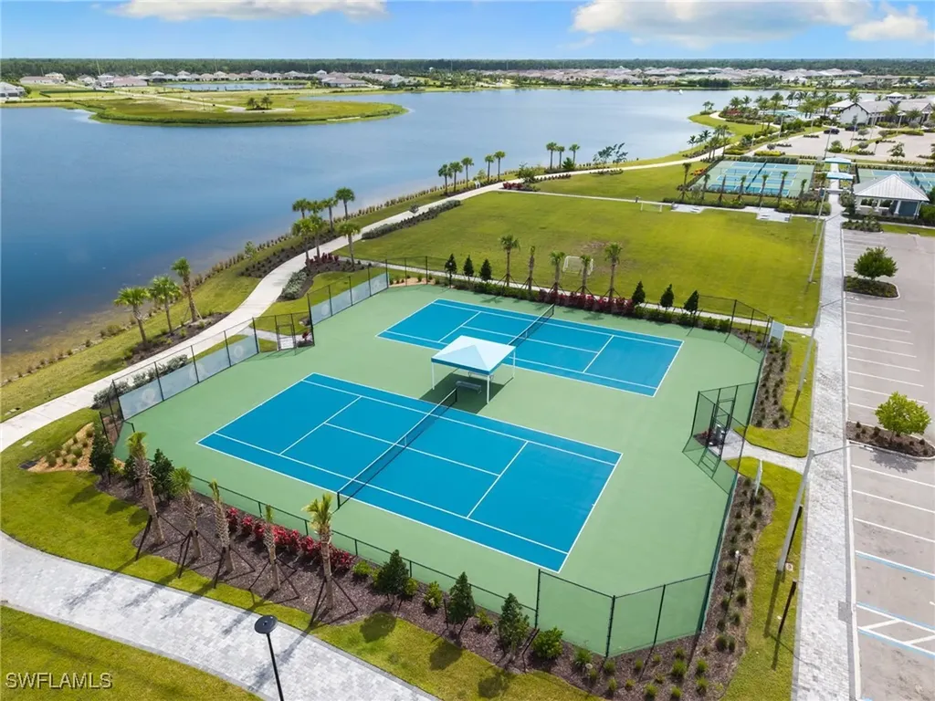 3992 Skysail Drive Naples FL 34120