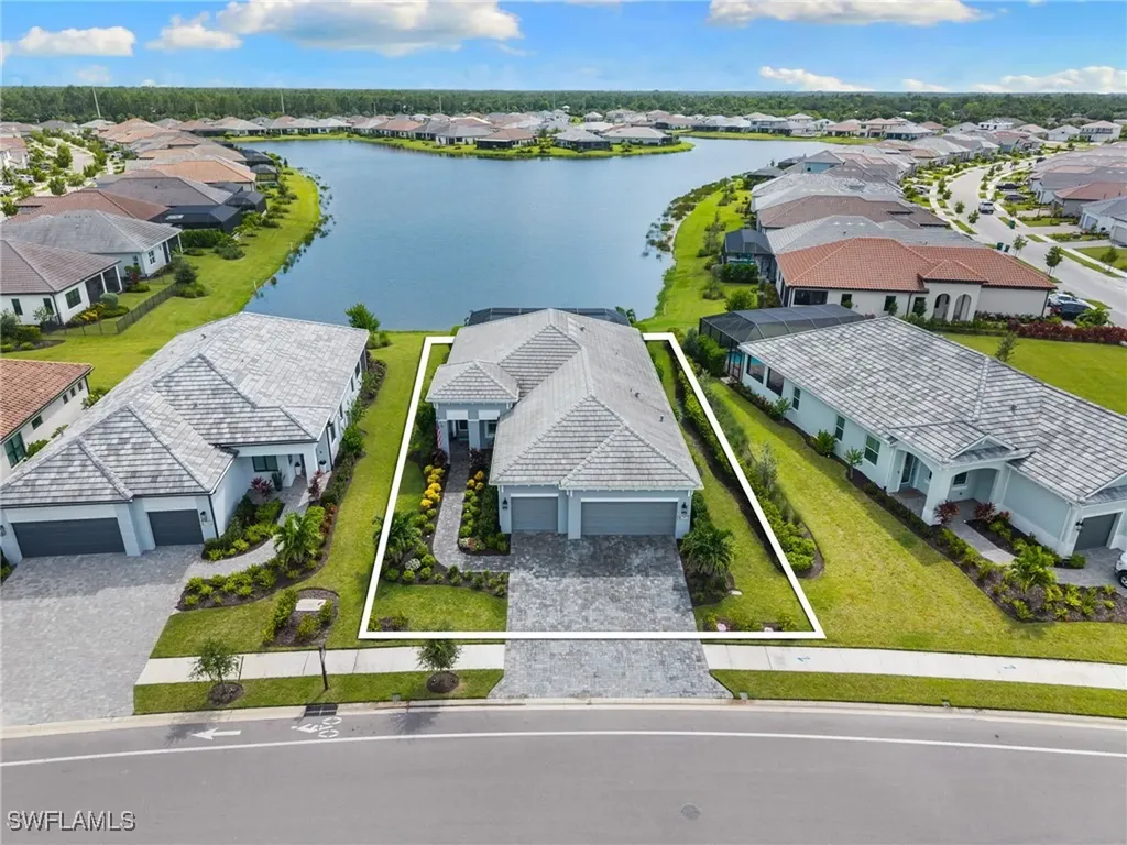 3992 Skysail Drive Naples FL 34120