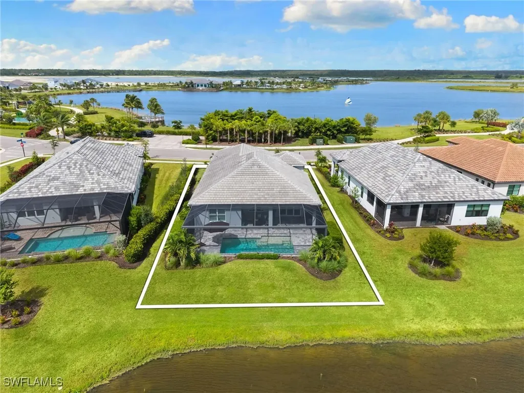 3992 Skysail Drive Naples FL 34120