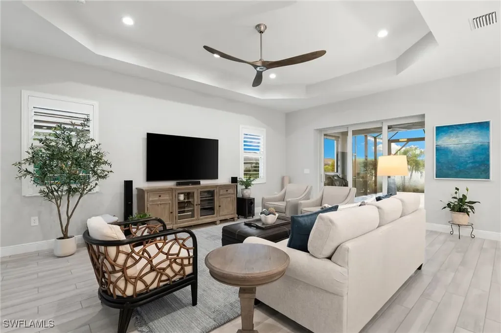 3992 Skysail Drive Naples FL 34120