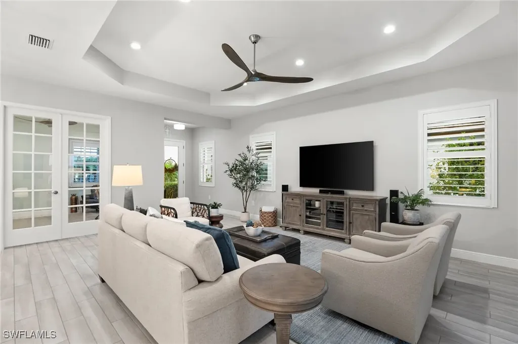 3992 Skysail Drive Naples FL 34120