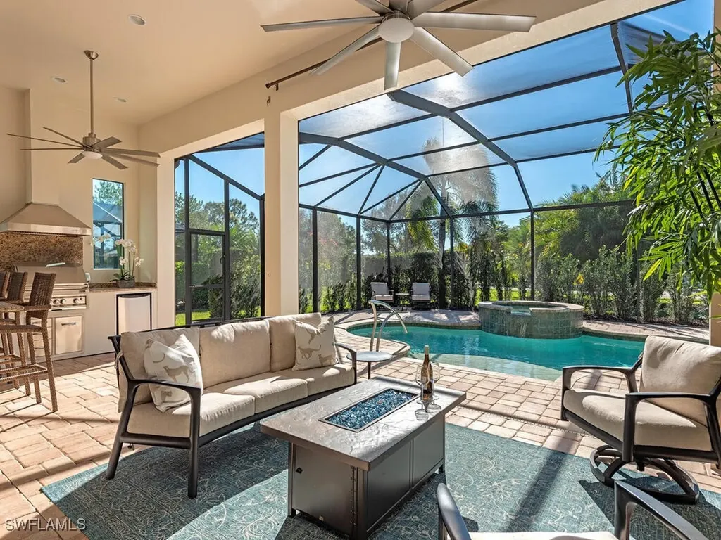 12443 Wisteria Drive Naples FL 34120