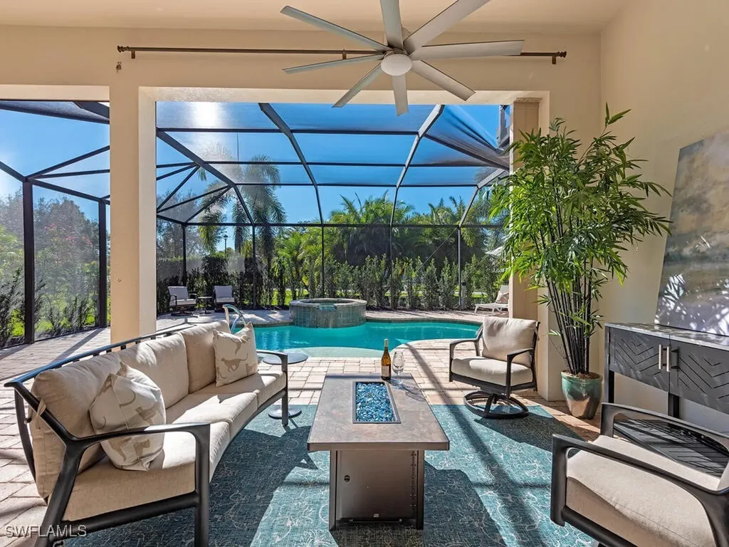 12443 Wisteria Drive Naples FL 34120