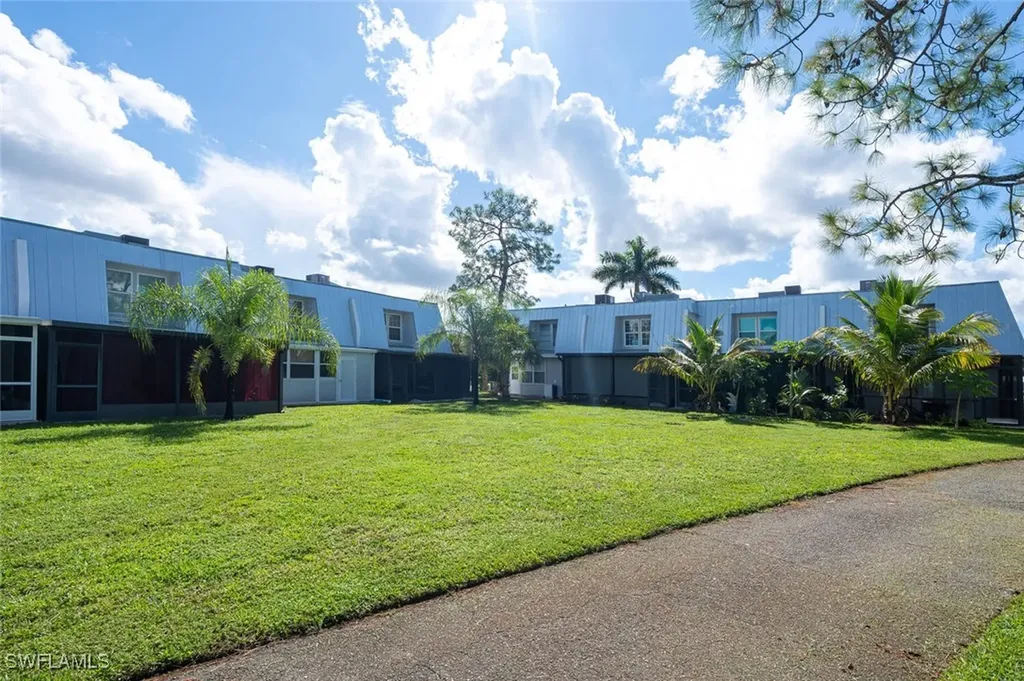 4912 Hawaii Boulevard Naples FL 34112