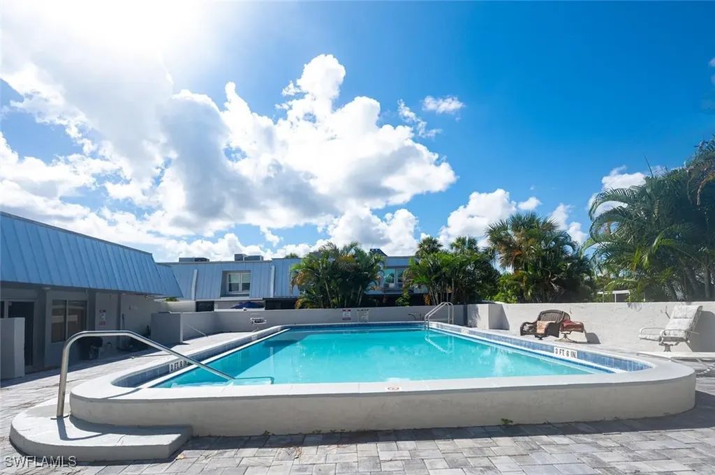 4912 Hawaii Boulevard Naples FL 34112