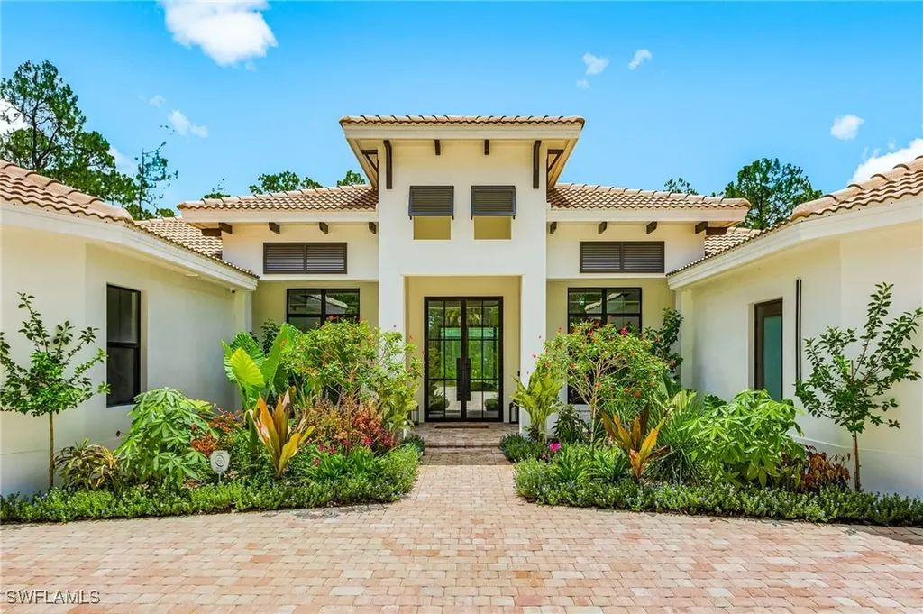 618 31st Street NW Naples FL 34120