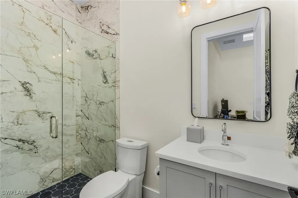 618 31st Street NW Naples FL 34120