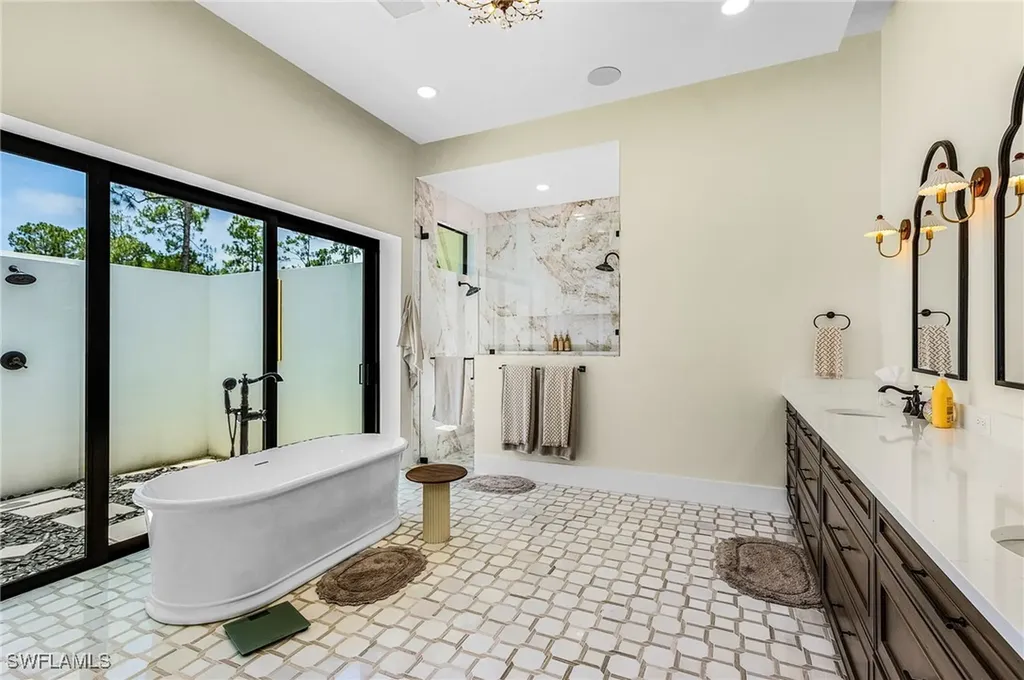 618 31st Street NW Naples FL 34120