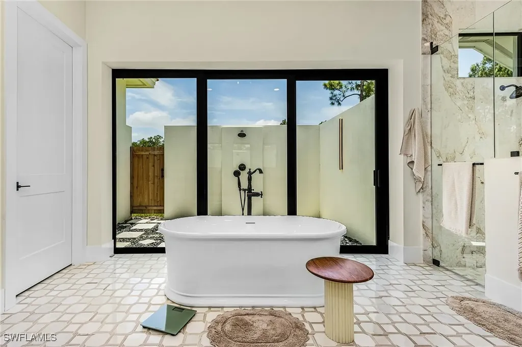 618 31st Street NW Naples FL 34120