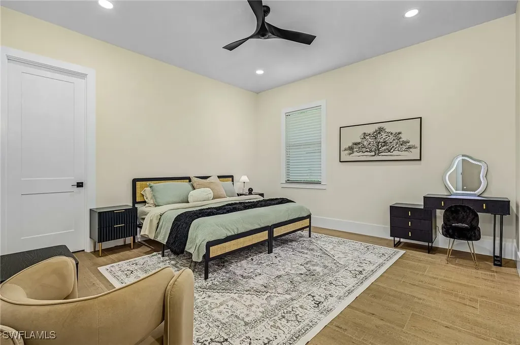 618 31st Street NW Naples FL 34120