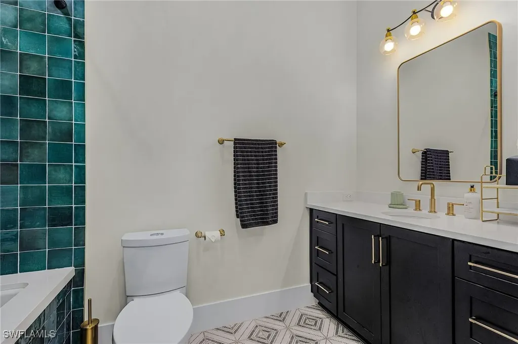 618 31st Street NW Naples FL 34120